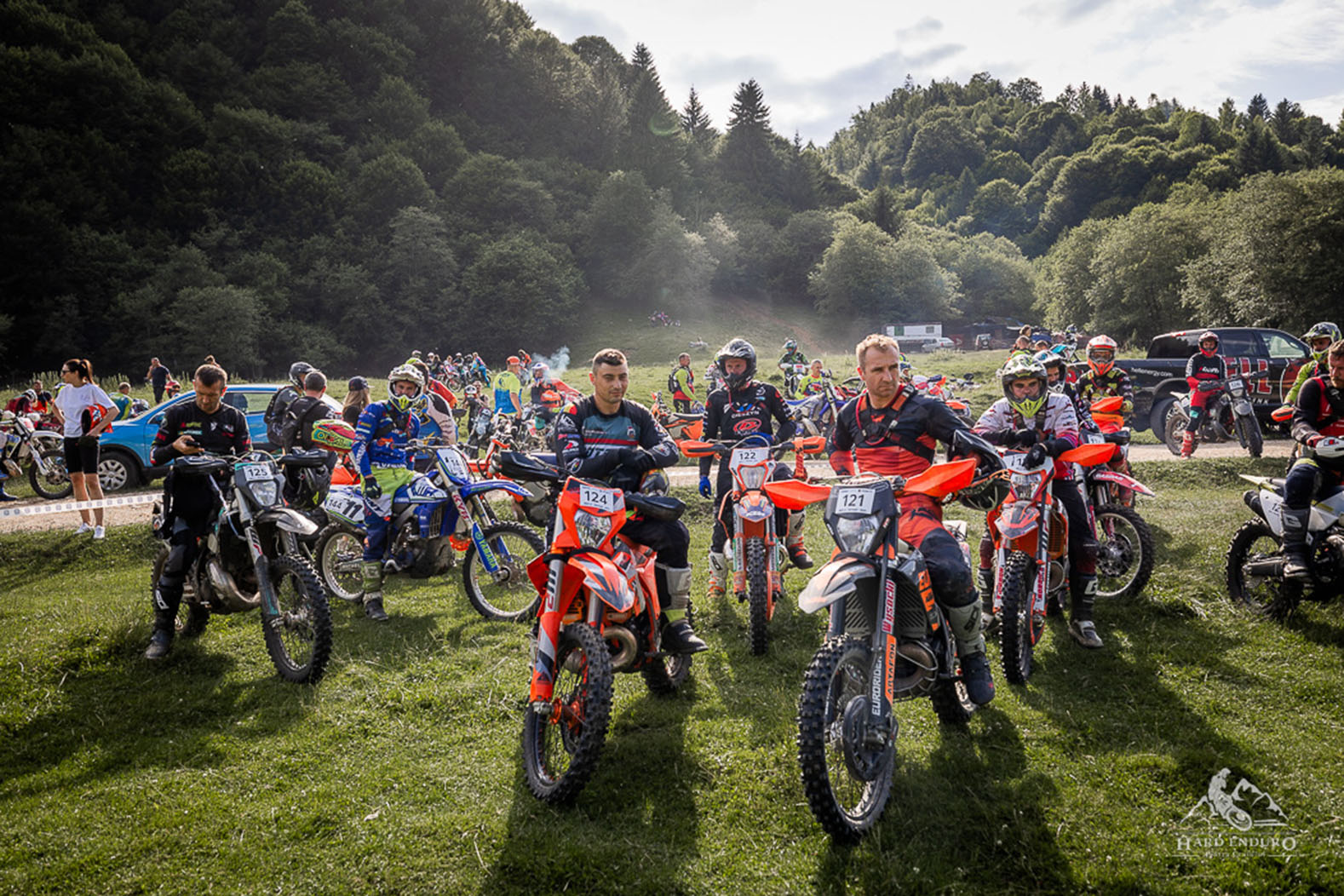  This year's competitors from Hard Enduro Piatra Craiului fueled their engines with the fuel provided by the sponsor RO concept OSCAR